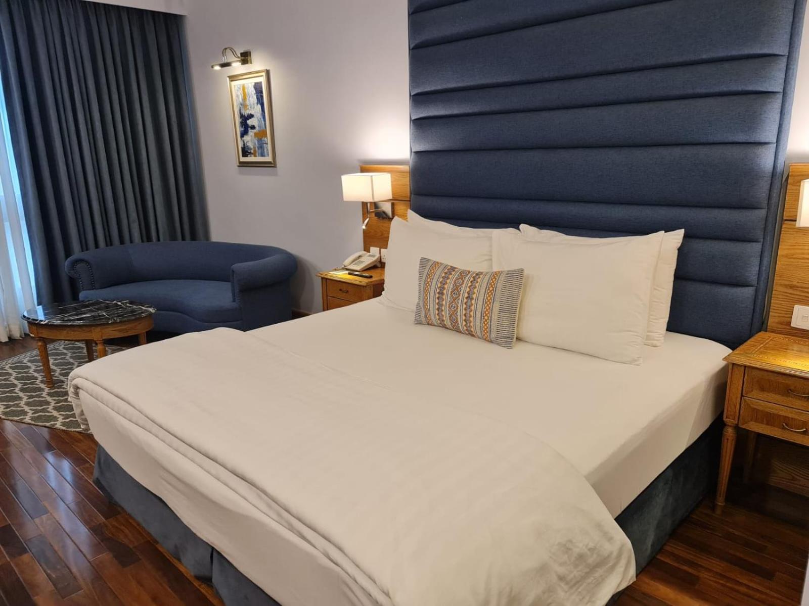 Hotel Crown Plaza Исламабад Екстериор снимка